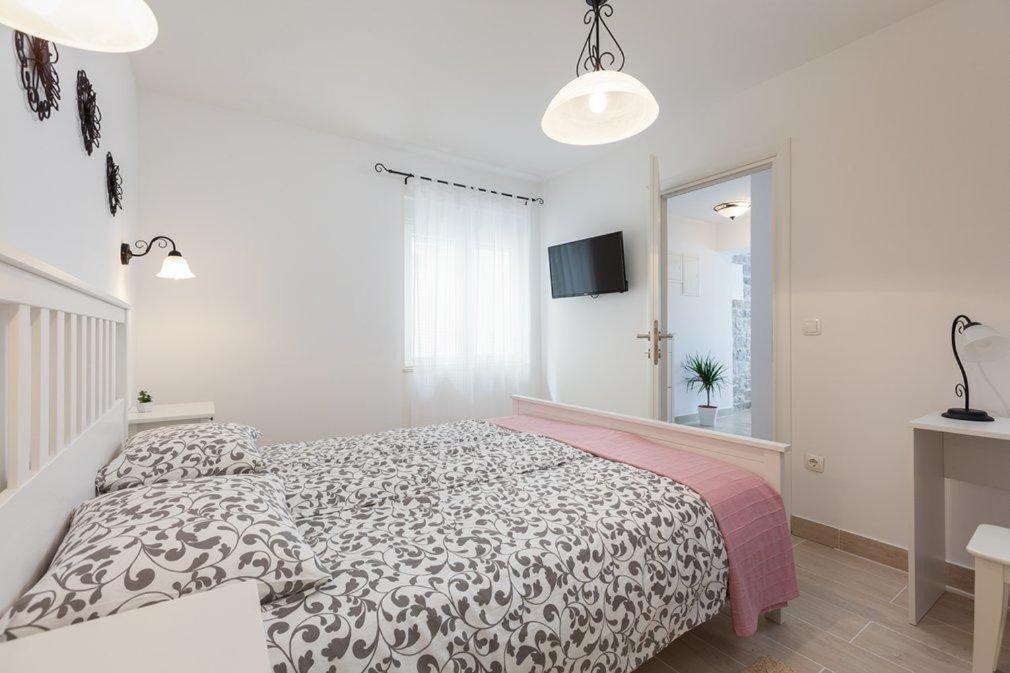 Apartmani Mirona - Tucepi Tučepi Exterior foto